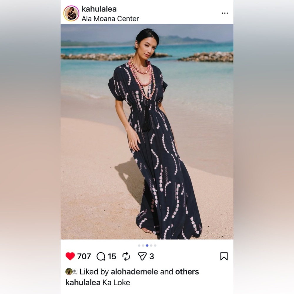 Kahulale’a Keola dress from the Lei Loke Collection size Medium - Picture 3 of 10
